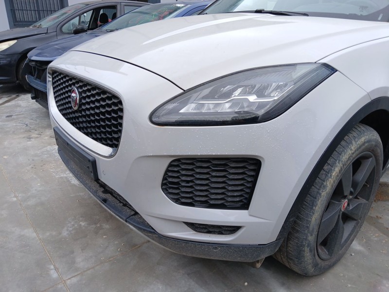 Recambio de paragolpes delantero para jaguar f-pace (x761) 2.0 td4 awd referencia OEM IAM   