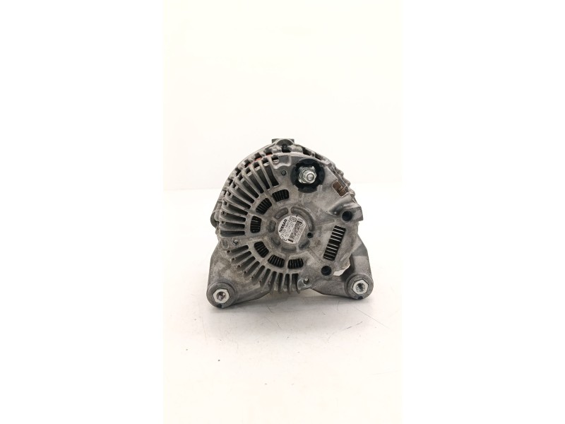 Recambio de alternador para nissan juke (f15) 1.6 referencia OEM IAM 231001KA1A  
							