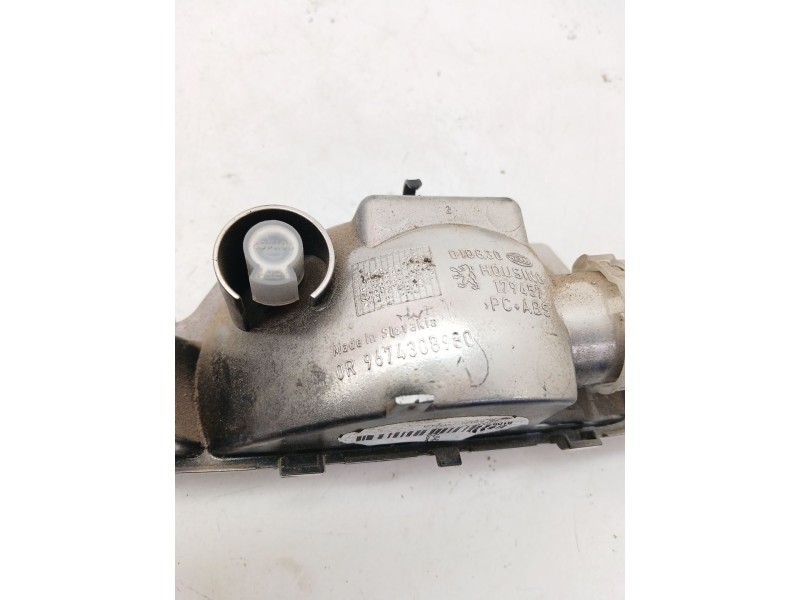Recambio de piloto trasero central para peugeot 208 i (ca_, cc_) 1.2 thp 110 referencia OEM IAM 9674308980  