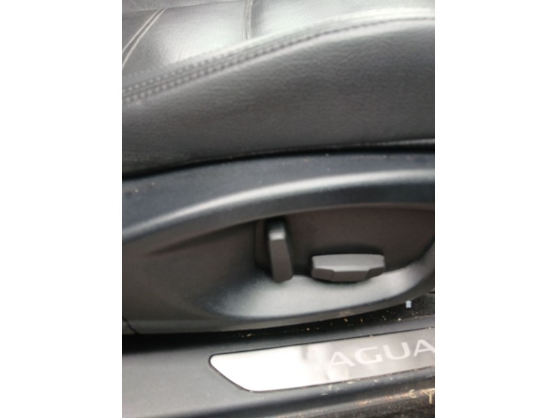 Recambio de asientos traseros para jaguar f-pace (x761) 2.0 td4 awd referencia OEM IAM   