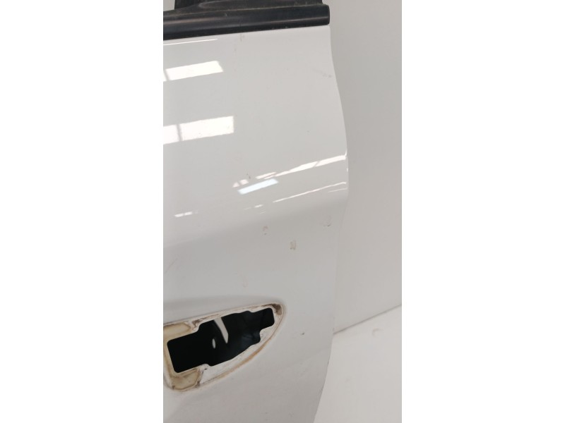 Recambio de puerta delantera izquierda para hyundai i20 i (pb, pbt) 1.4 crdi referencia OEM IAM   
							