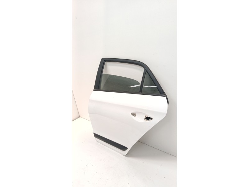 Recambio de puerta trasera izquierda para hyundai i20 i (pb, pbt) 1.4 crdi referencia OEM IAM   
							