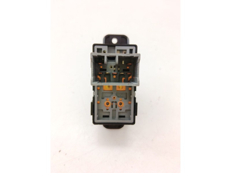 Recambio de mando elevalunas delantero derecho para hyundai i20 ii (gb, ib) 1.4 crdi referencia OEM IAM 93580C8000  
							