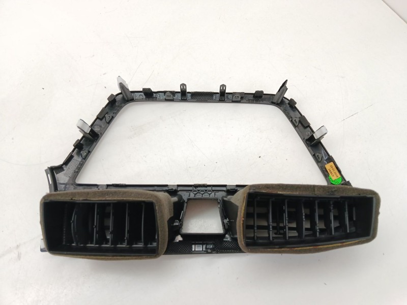 Recambio de rejilla aireadora para hyundai i20 ii (gb, ib) 1.4 crdi referencia OEM IAM 84740C8100  