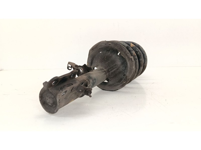 Recambio de amortiguador delantero izquierdo para hyundai i20 i (pb, pbt) 1.4 crdi referencia OEM IAM   
							