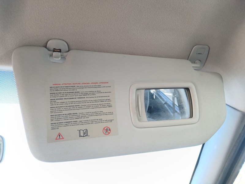 Recambio de parasol derecho para renault scénic iii (jz0/1_) 1.5 dci referencia OEM IAM   