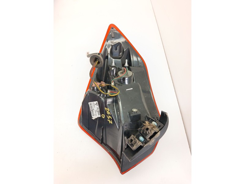 Recambio de piloto trasero derecho para hyundai i20 ii (gb, ib) 1.4 crdi referencia OEM IAM 92402C8000  