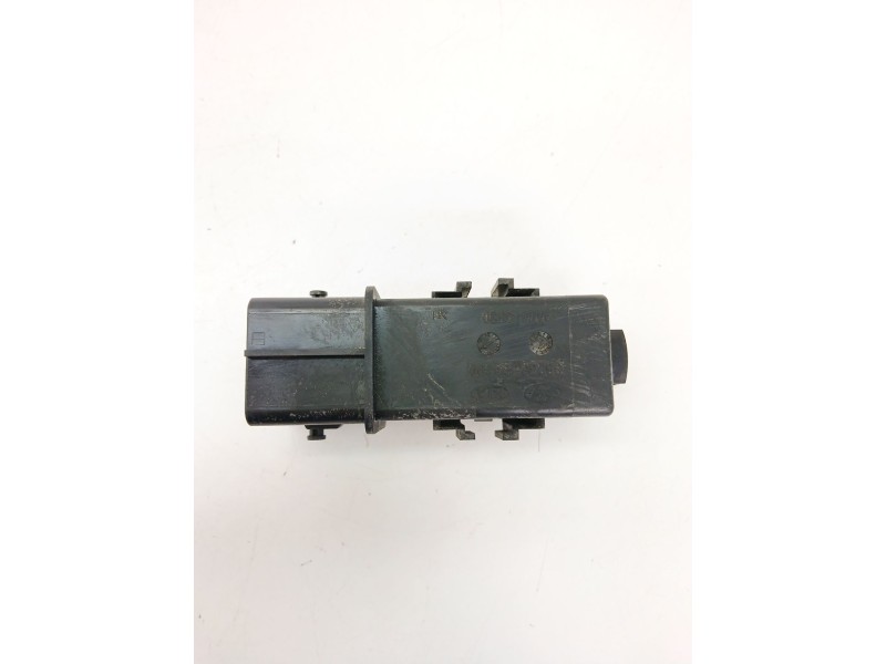 Recambio de caja precalentamiento para hyundai i20 ii (gb, ib) 1.4 crdi referencia OEM IAM 368302A200  