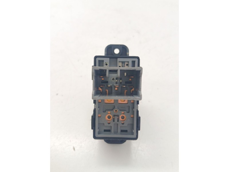 Recambio de mando elevalunas trasero derecho para hyundai i20 ii (gb, ib) 1.4 crdi referencia OEM IAM 93580C7020  
