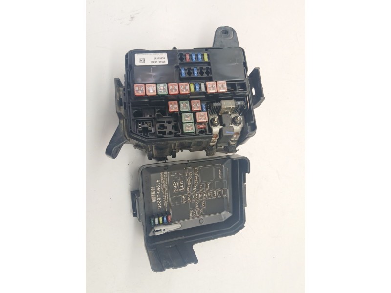 Recambio de caja reles / fusibles para hyundai i20 ii (gb, ib) 1.4 crdi referencia OEM IAM 91950C8300  
