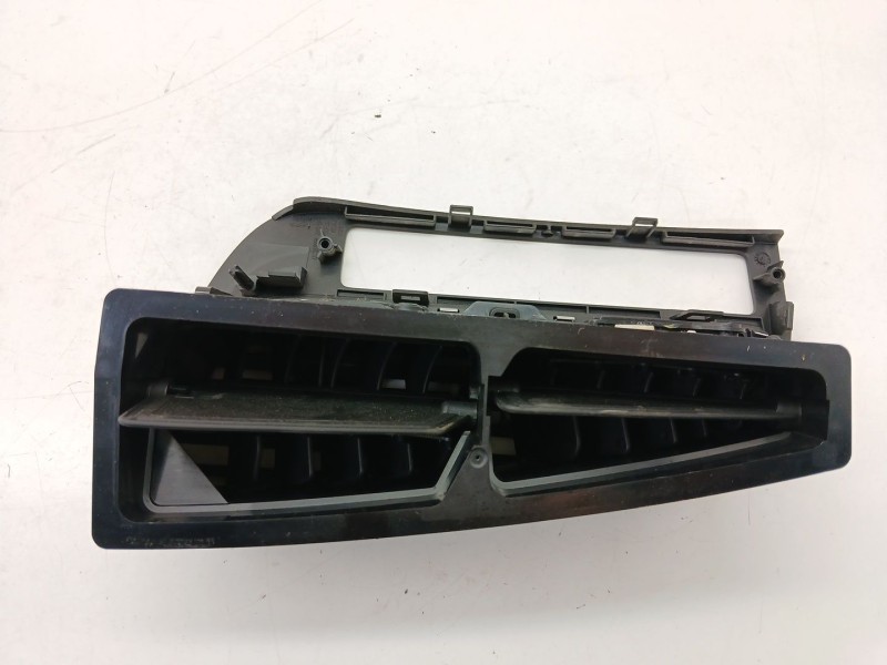 Recambio de rejilla aireadora para peugeot 5008 (0u_, 0e_) 2.0 hdi 150 / bluehdi 150 referencia OEM IAM   
							
