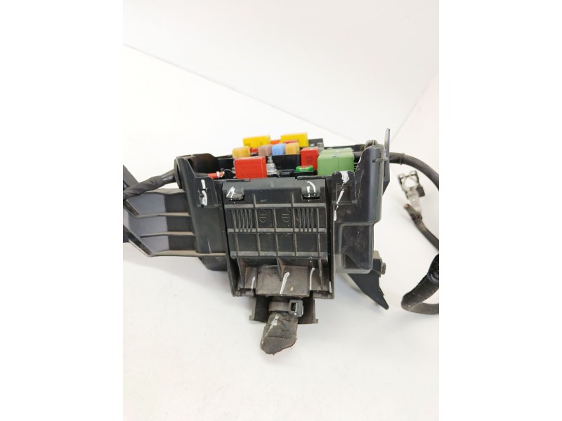 Recambio de caja reles / fusibles para peugeot 208 i (ca_, cc_) 1.2 thp 110 referencia OEM IAM 9671924480  