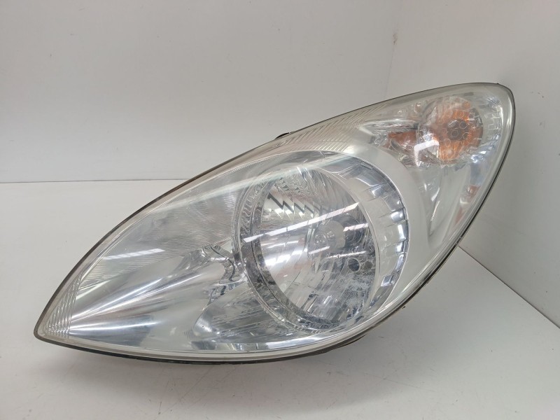 Recambio de faro izquierdo para hyundai i20 i (pb, pbt) 1.4 crdi referencia OEM IAM 921014P000  