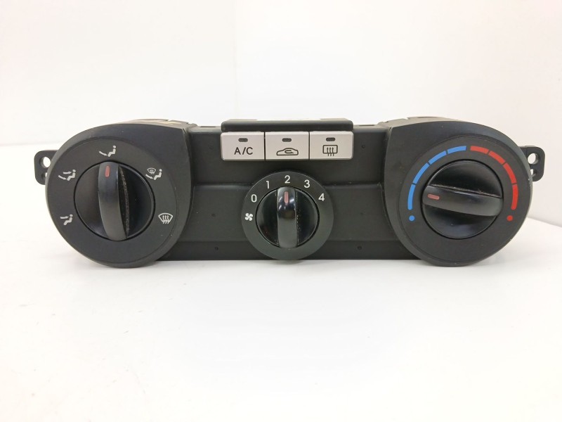 Recambio de mando climatizador para hyundai i20 i (pb, pbt) 1.4 crdi referencia OEM IAM 8200296683  