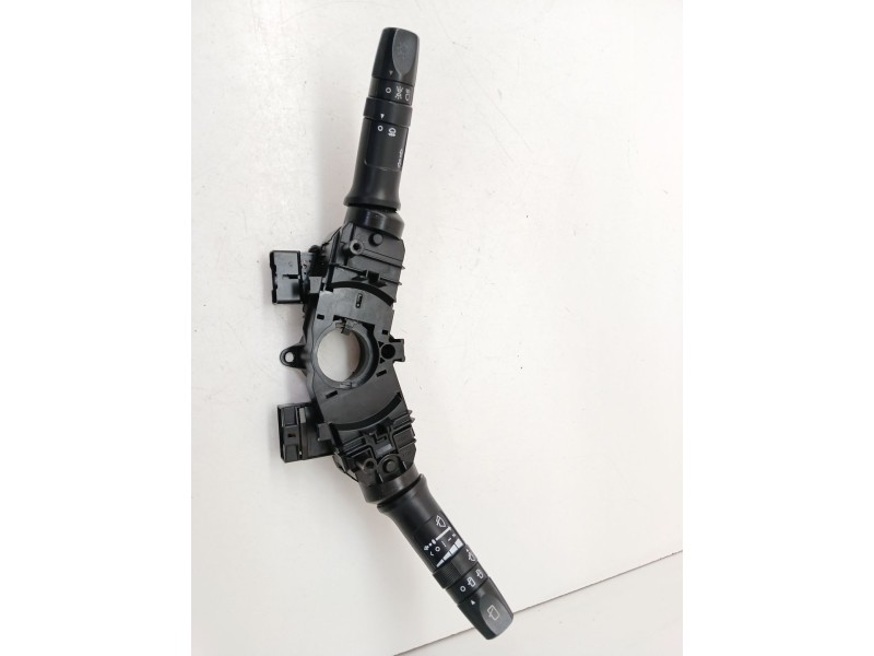 Recambio de mando multifuncion para hyundai i20 i (pb, pbt) 1.4 crdi referencia OEM IAM 934201J110  