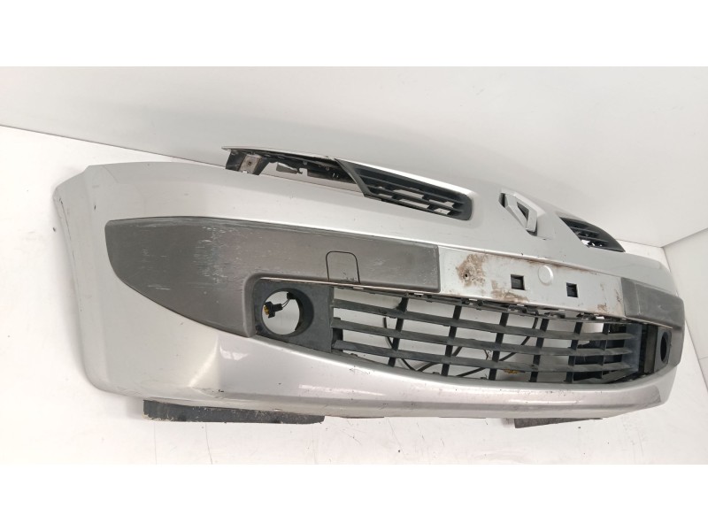 Recambio de paragolpes delantero para renault megane ii station wagon (km0/1_) 1.6 16v referencia OEM IAM   