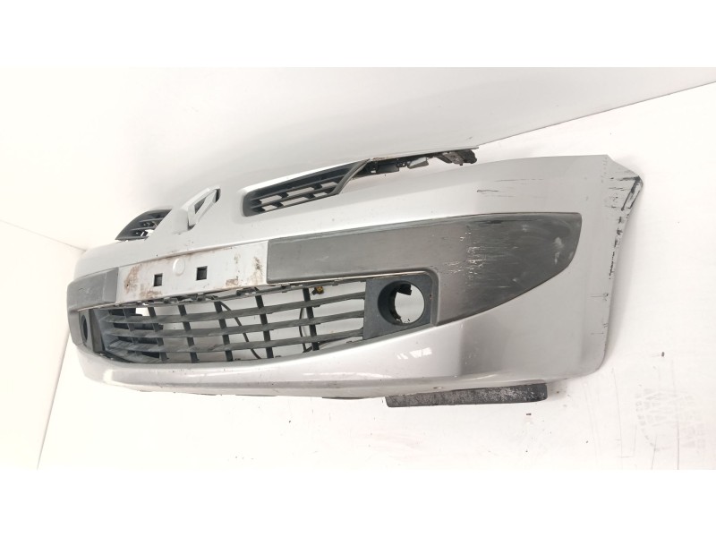 Recambio de paragolpes delantero para renault megane ii station wagon (km0/1_) 1.6 16v referencia OEM IAM   