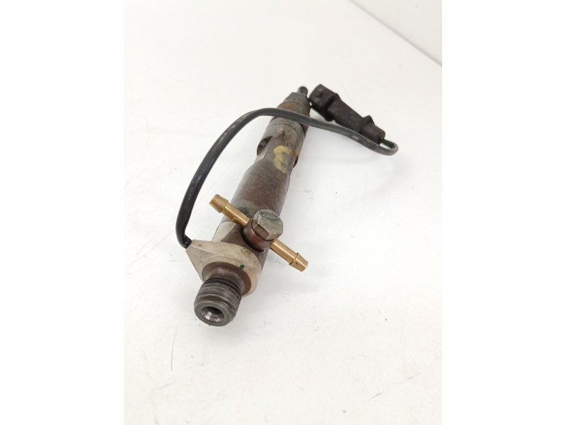 Recambio de inyector para seat leon (1m1) 1.9 tdi referencia OEM IAM 028130201S  
							
