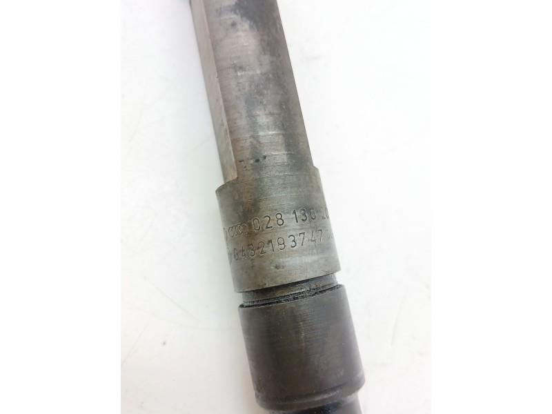 Recambio de inyector para seat leon (1m1) 1.9 tdi referencia OEM IAM 028130201T  