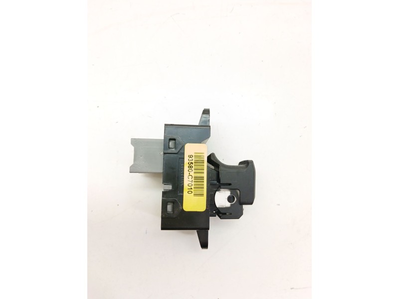 Recambio de mando elevalunas trasero izquierdo para hyundai i20 ii (gb, ib) 1.4 crdi referencia OEM IAM 93580C7010  
							