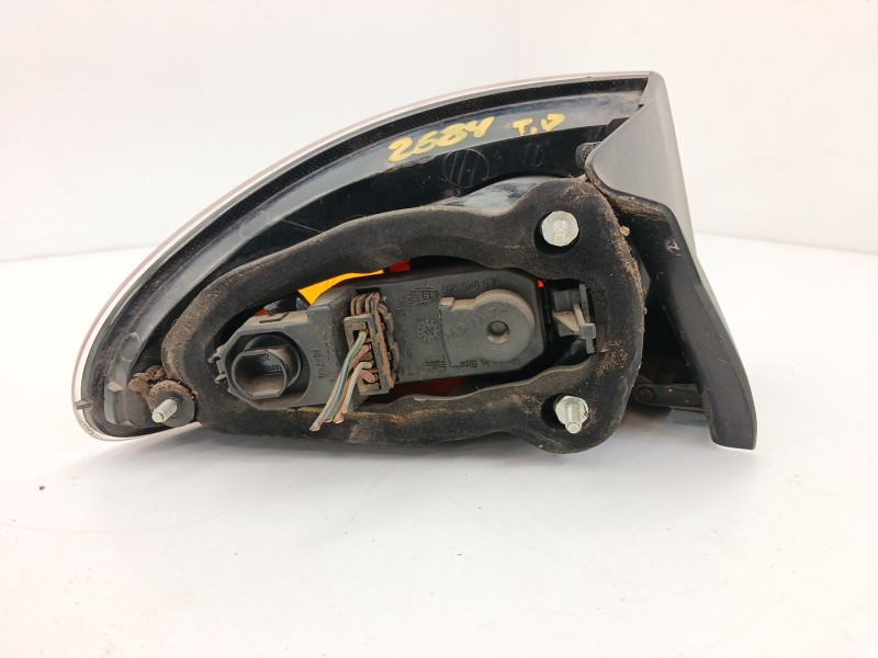 Recambio de piloto trasero derecho para seat cordoba (6l2) 1.9 tdi referencia OEM IAM 6L5945257  
							
