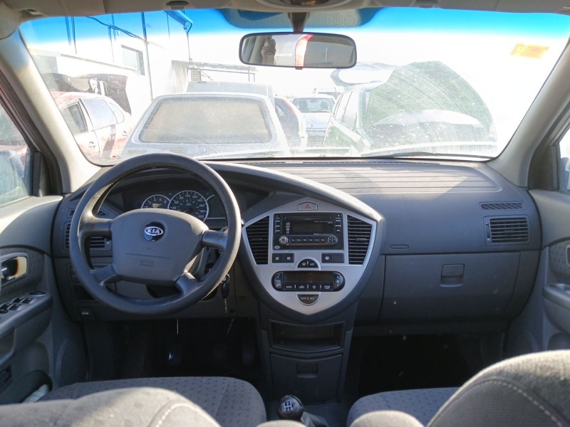 kia carens iii monospace (un) del año 2006
							