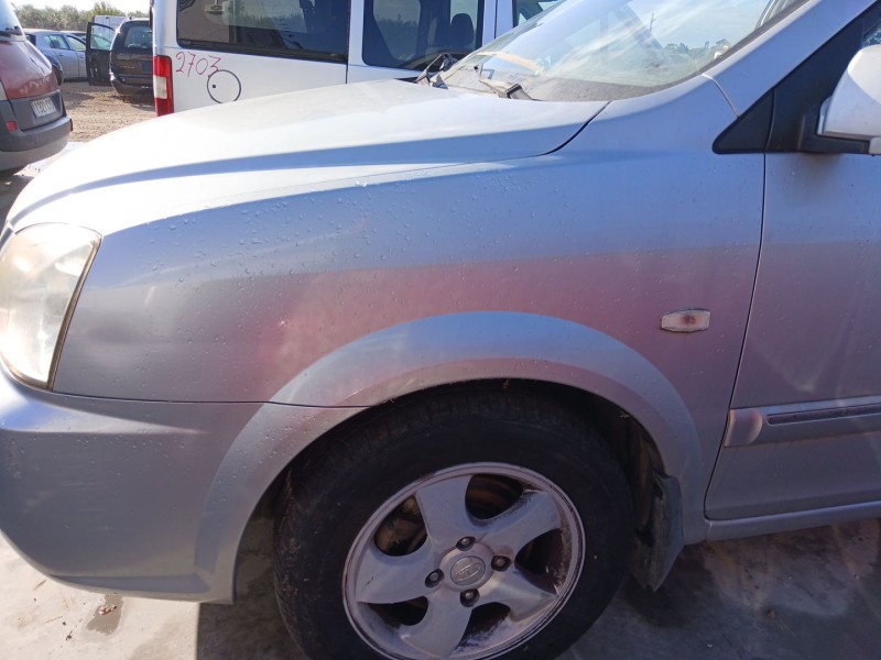 Recambio de aleta delantera izquierda para kia carens iii monospace (un) 2.0 crdi 140 referencia OEM IAM   