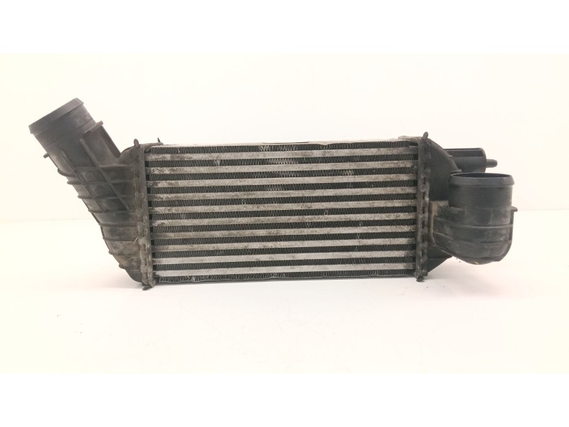 Recambio de intercooler para peugeot 5008 (0u_, 0e_) 2.0 hdi 150 / bluehdi 150 referencia OEM IAM 9673015780  
							