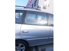 Recambio de puerta trasera derecha para kia carens iii monospace (un) 2.0 crdi 140 referencia OEM IAM   