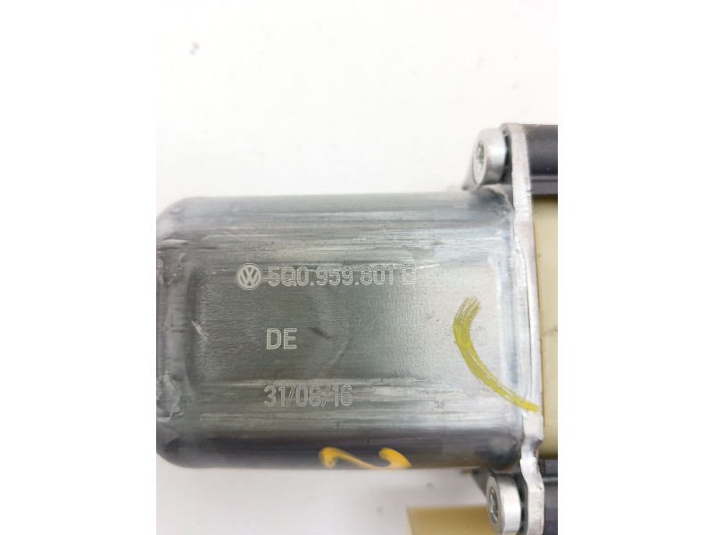 Recambio de motor elevalunas delantero izquierdo para seat ateca (kh7, khp) 1.6 tdi referencia OEM IAM 5Q0959801B  
							
