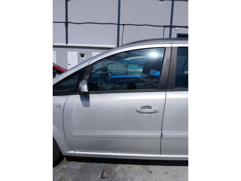 Recambio de puerta delantera izquierda para opel zafira / zafira family b (a05) 1.9 cdti (m75) referencia OEM IAM   
							