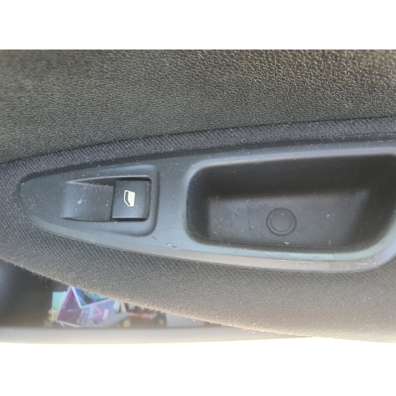 Recambio de mando elevalunas trasero derecho para peugeot 308 1.6 16v hdi referencia OEM IAM   