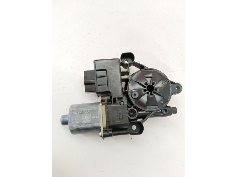 Recambio de motor elevalunas trasero derecho para seat ateca (kh7, khp) 1.6 tdi referencia OEM IAM 5Q0959812A  
							
