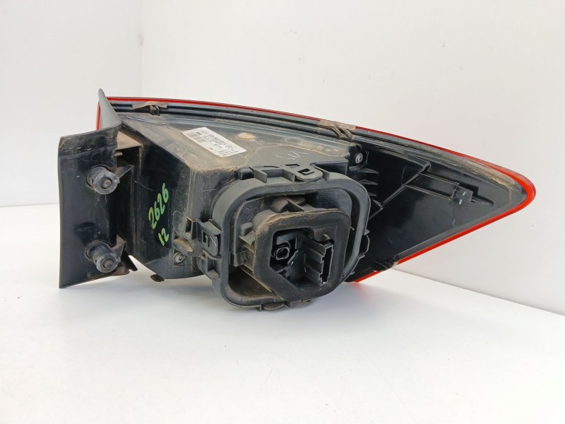 Recambio de piloto trasero izquierdo para seat ateca (kh7, khp) 1.6 tdi referencia OEM IAM 575945207C  
							