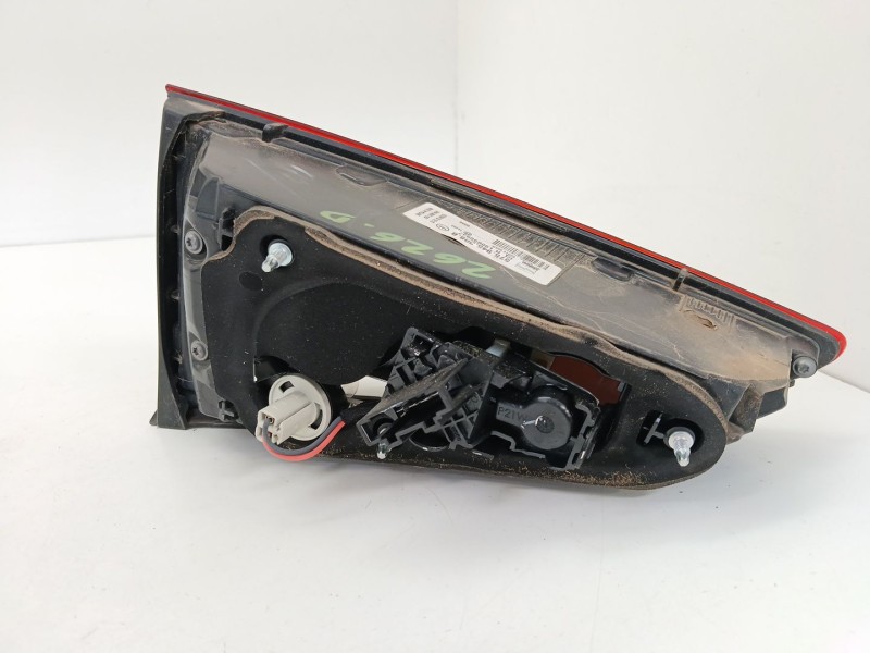 Recambio de piloto trasero derecho interior para seat ateca (kh7, khp) 1.6 tdi referencia OEM IAM 575945308B  