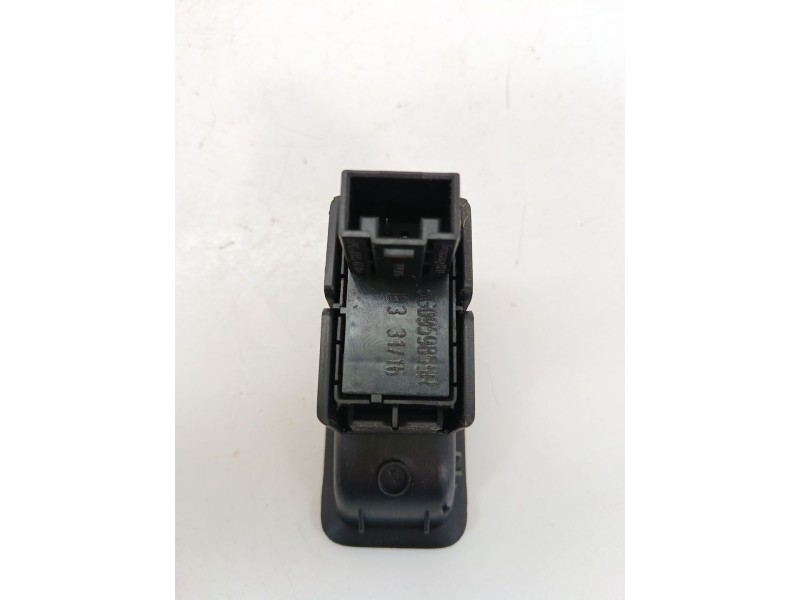 Recambio de mando elevalunas trasero derecho para seat ateca (kh7, khp) 1.6 tdi referencia OEM IAM 5G0959855R  
							