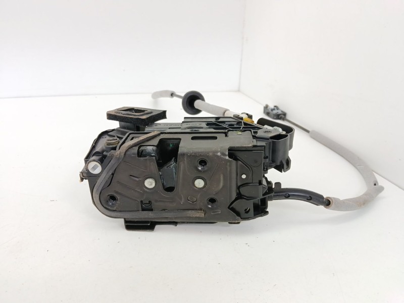 Recambio de cerradura puerta trasera izquierda para seat ateca (kh7, khp) 1.6 tdi referencia OEM IAM 5TA839015E  
							