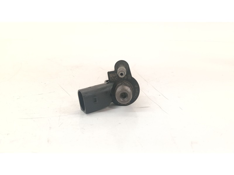 Recambio de inyector para bmw x3 (e83) 2.0 sd referencia OEM IAM 779787705  