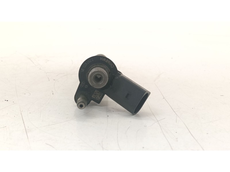 Recambio de inyector para bmw x3 (e83) 2.0 sd referencia OEM IAM 779787705  