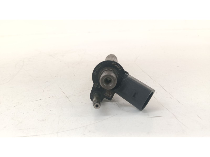 Recambio de inyector para bmw x3 (e83) 2.0 sd referencia OEM IAM 779787705  
							