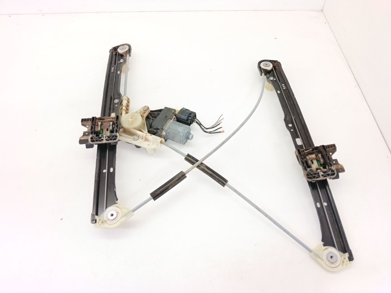 Recambio de elevalunas delantero derecho para jaguar e-pace (x540) 2.0 d180 awd referencia OEM IAM J9C323200AB  
							