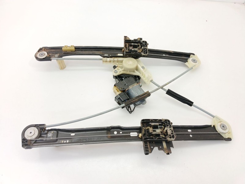 Recambio de elevalunas trasero izquierdo para jaguar e-pace (x540) 2.0 d180 awd referencia OEM IAM J9C327001AB  