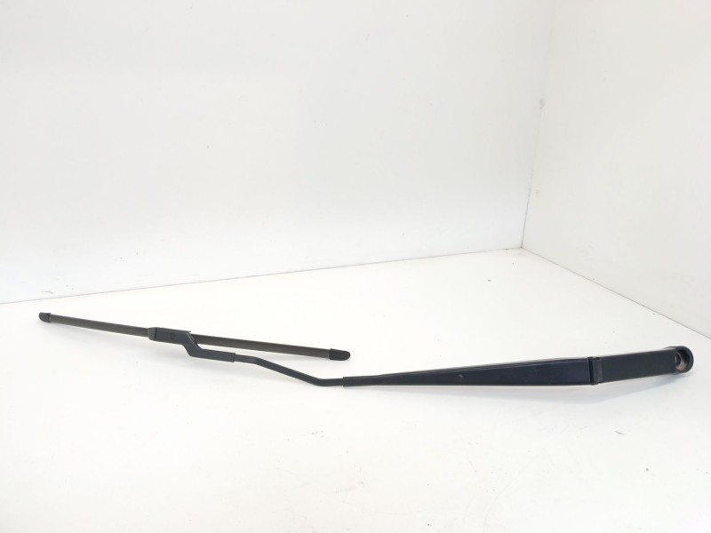 Recambio de brazo limpia delantero derecho para jaguar e-pace (x540) 2.0 d180 awd referencia OEM IAM   