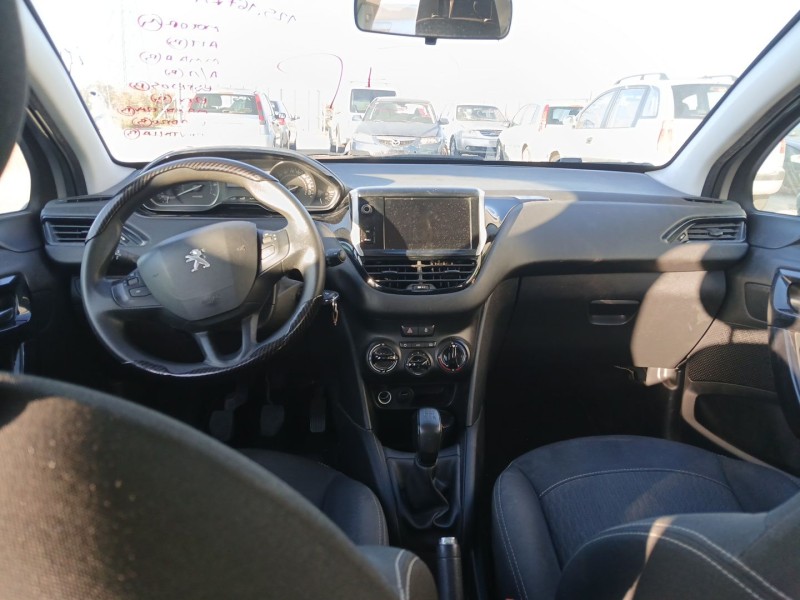 peugeot 208 i (ca_, cc_) del año 2018
							