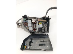 Recambio de caja reles / fusibles para jaguar e-pace (x540) 2.0 d180 awd referencia OEM IAM J9C314A076AA  