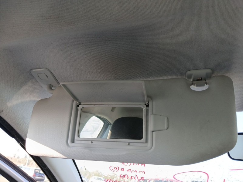 Recambio de parasol izquierdo para peugeot 208 i (ca_, cc_) 1.2 puretech 82 referencia OEM IAM   