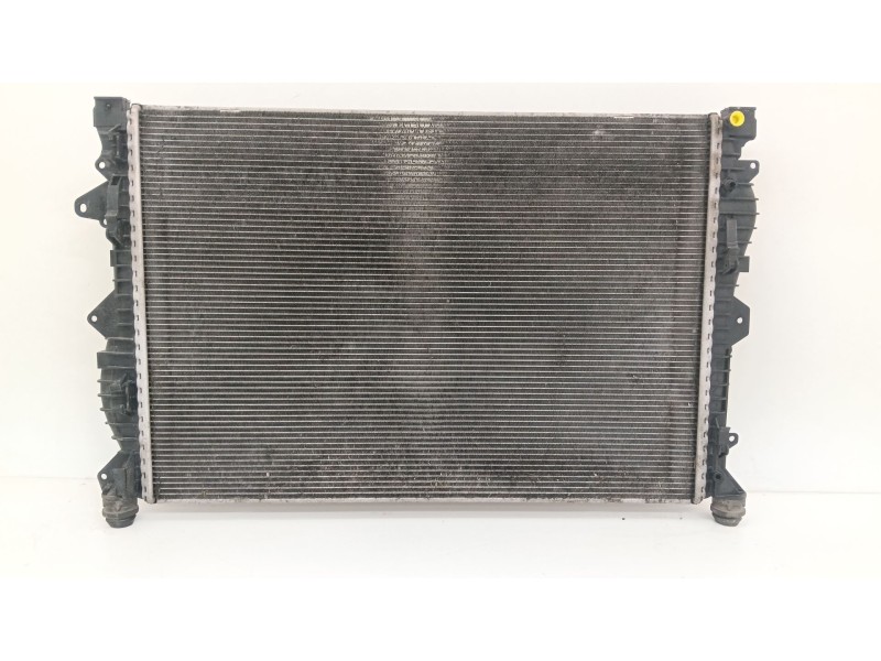 Recambio de radiador agua para jaguar e-pace (x540) 2.0 d180 awd referencia OEM IAM GJ328005BB  