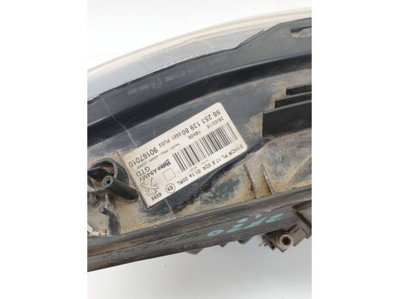 Recambio de faro izquierdo para peugeot 2008 i (cu_) 1.2 vti referencia OEM IAM 9825313980  
							