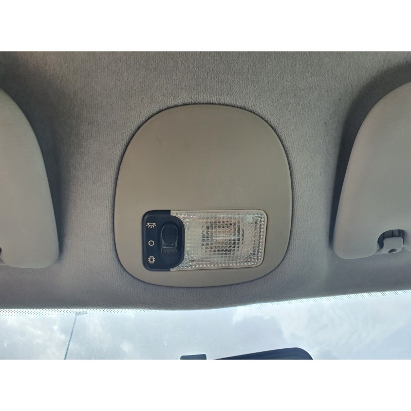 Recambio de luz interior para peugeot 206 sw 1.4 hdi referencia OEM IAM   