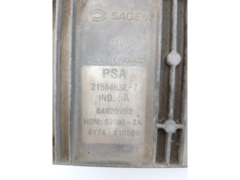 Recambio de centralita motor uce para peugeot 206 hatchback (2a/c) 1.4 i referencia OEM IAM 9652202780  
							